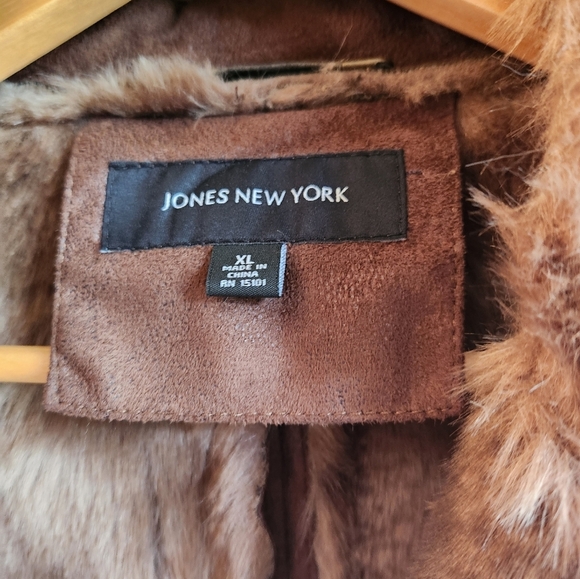 Nwt jones new york suede vest - Picture 4 of 12